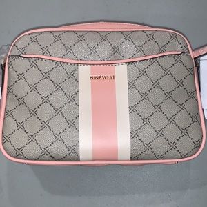 Nine West Landyn cross body. BNWT